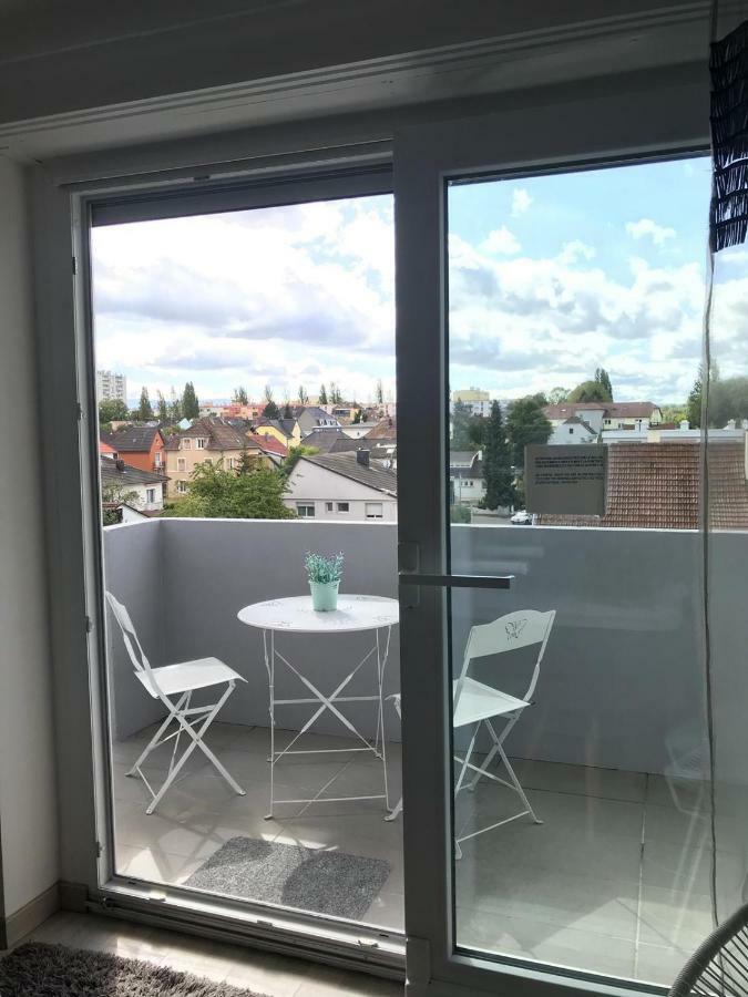 Joli Studio A Euroairport-Basel-Mulhouse-Freiburg Saint-Louis  Ngoại thất bức ảnh